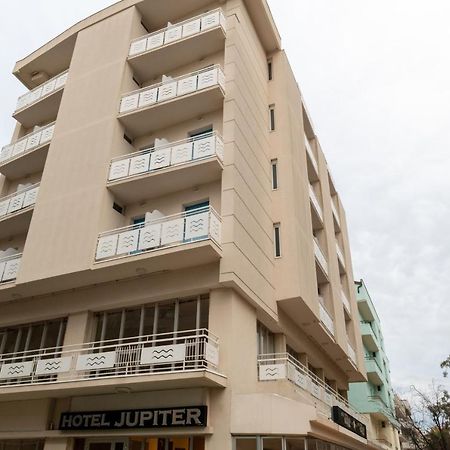 Hotel Jupiter كاتوليكا المظهر الخارجي الصورة