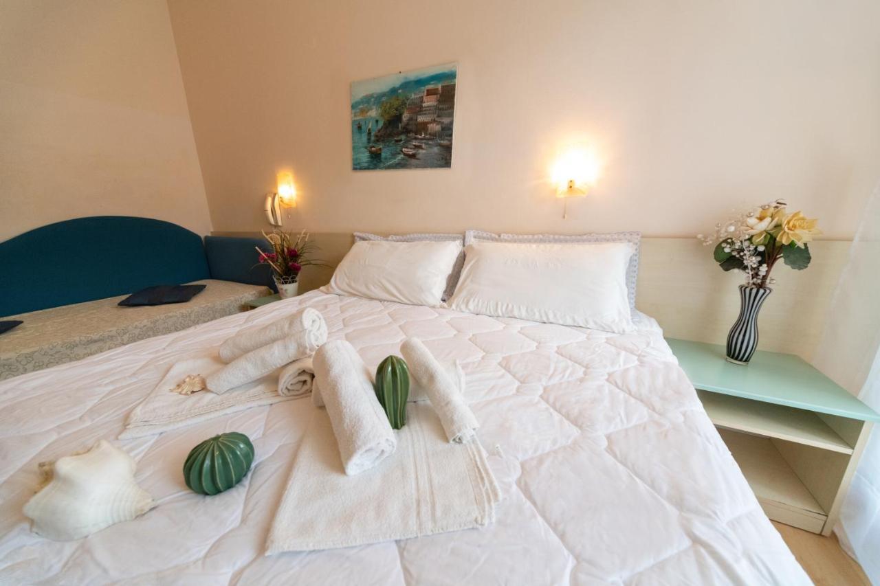 Hotel Jupiter كاتوليكا المظهر الخارجي الصورة