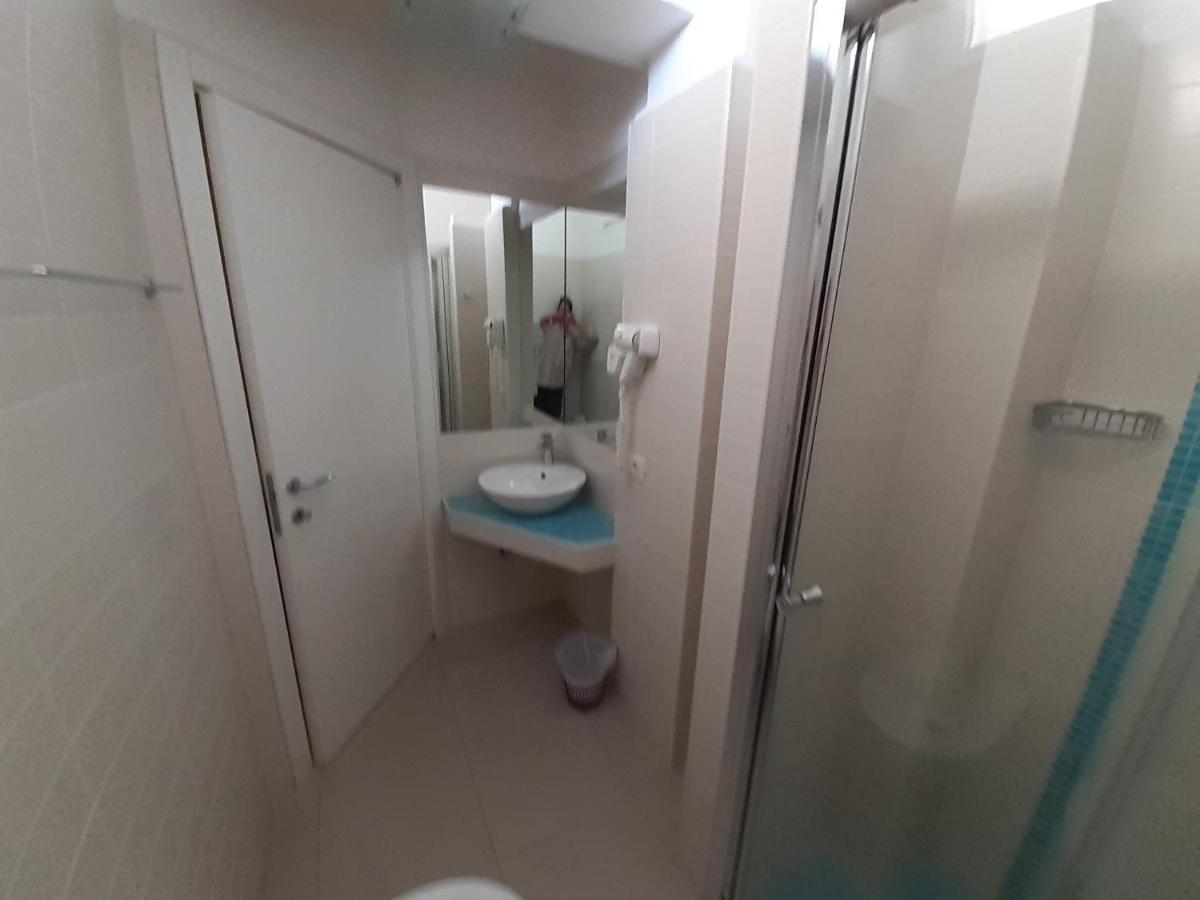 Hotel Jupiter كاتوليكا المظهر الخارجي الصورة