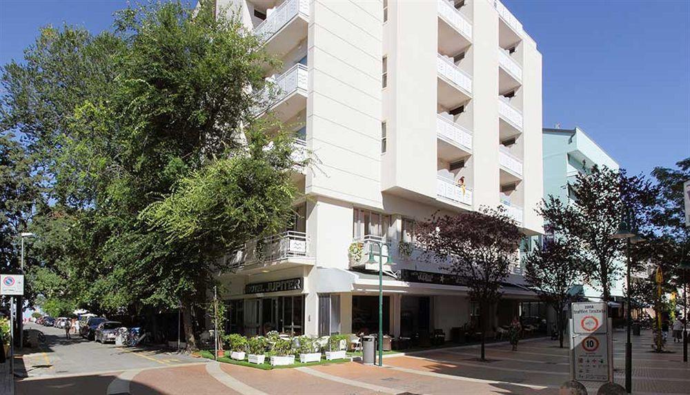 Hotel Jupiter كاتوليكا المظهر الخارجي الصورة